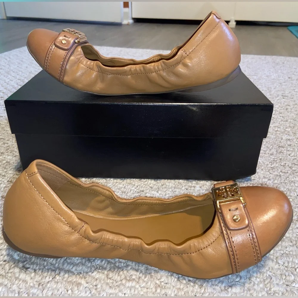 Tory Burch Ambrose Leather Logo Ballet Flats, Camel/Tan, size 9 - Picture 3 of 7
